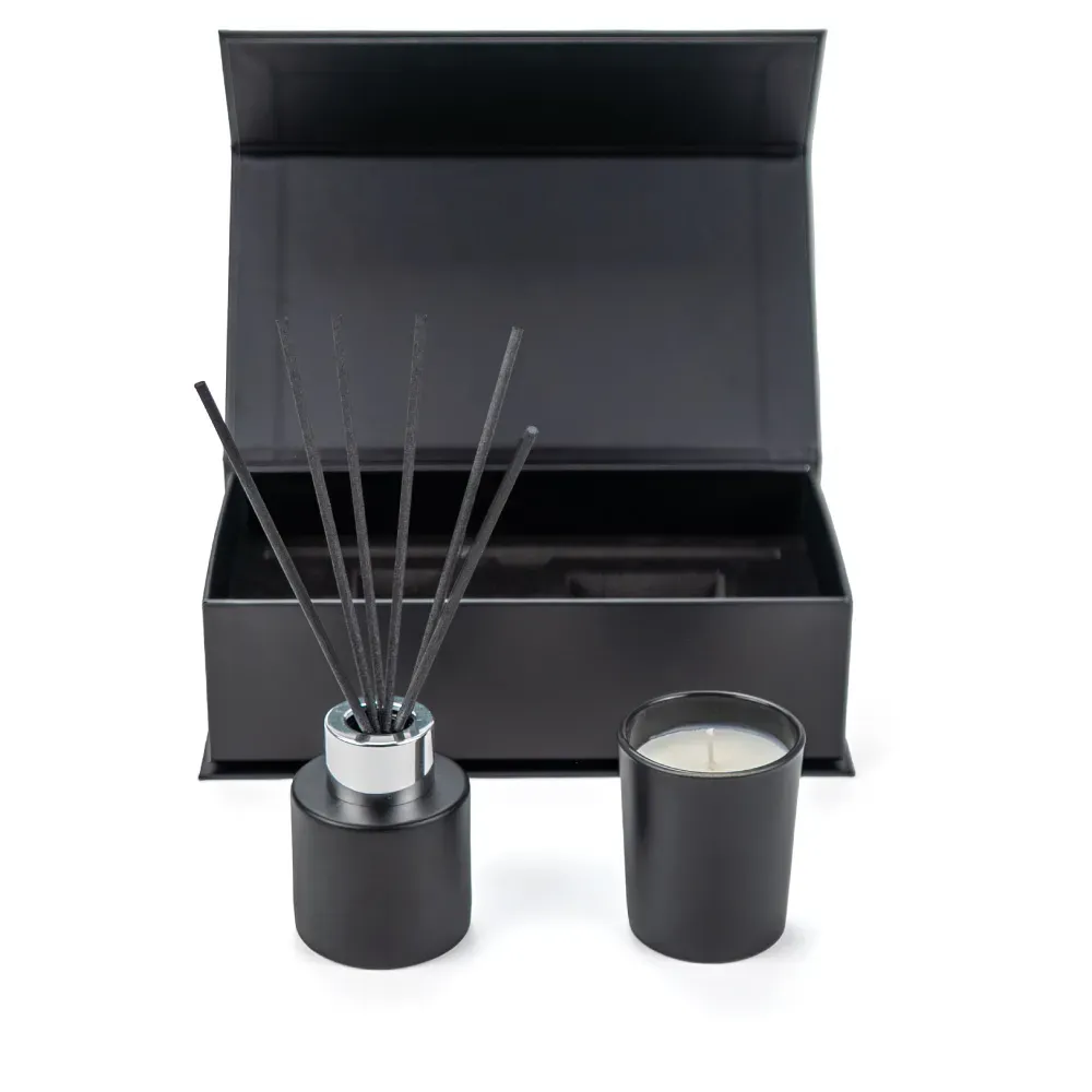 Scented Candle and Aroma Reed Diffuser with 6 Pcs Sticks Gift Sets