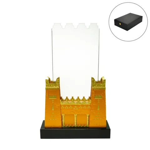 Castle Design Crystal Award in Black Presentation Box